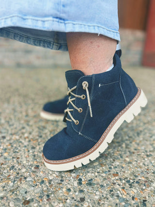 Very G Bernie Boots in Navy