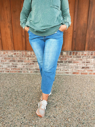 Zenana Medium Wash Wide Leg Raw Hem Cropped Denim 9526