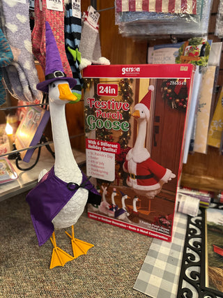 Porch Goose with Six Changeable Outfits