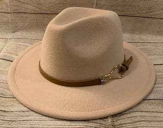 Jen & Co Leanna Metal Buckle Fedora Beige 2662