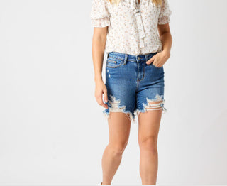 Judy Blue Mid Rise Destroy Fray Hem Shorts 15280