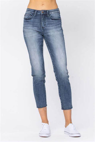 Judy Blue Raw Hem HW Relaxed Fit 88191