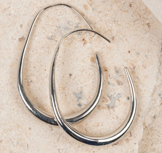 Howard’s Medium Graduated Oval Hoop Earrings Silver
