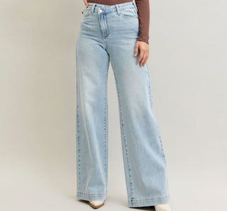 Judy Blue HW Retro Wide Criss-Cross WB Mild Destroy 881024