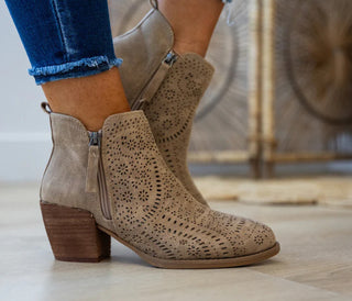 Very G Gwen Boots Beige