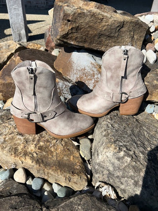 Very G Merlot Low Booties Cream