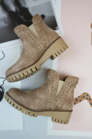 Very G Aryana Boot Beige