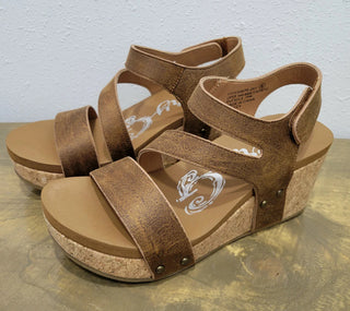 Very G Casper Wedge Tan