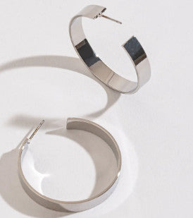 Howard’s Large Flat Hoop Earrings Silver