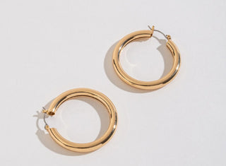 Howard’s Large Tube Hoop Earrings Gold