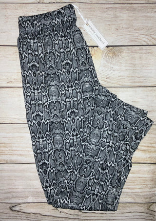 Simply Southern Lounge Pants Snake