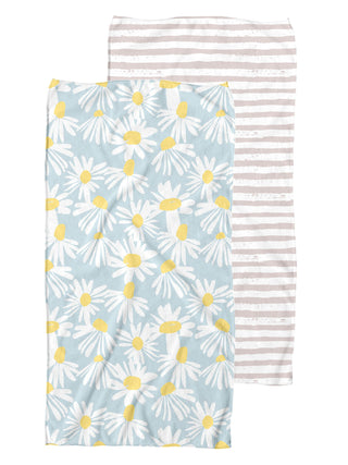Simply Southern Quick Dry Sand Free Towel Daisy
