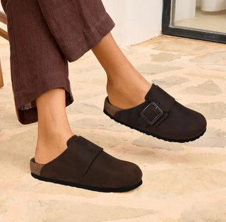 Aerothotics Dakota Leather Clogs Brown 1426