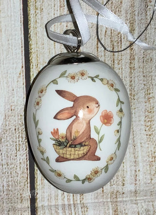 Dolomite Bunny Ornament Holding Basket