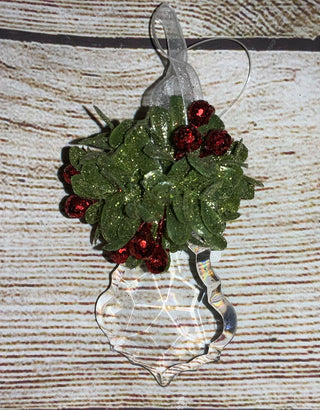 Kissing Krystal Teeny Mistletoe Fancy Mapleleaf