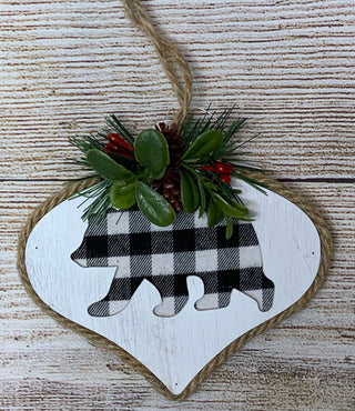 Woodland Ornament w/Cutout