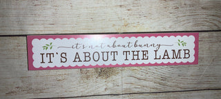 About the Lamb Easter Sign Style 5