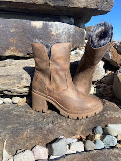 Very G North Park Tan Boots