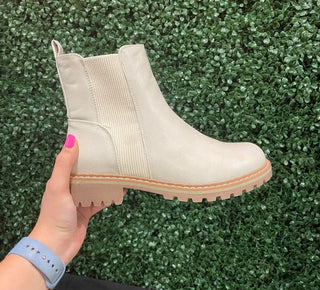 Corkys Howl Boots Ivory