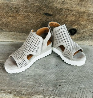 Very G Amy Wedge Light Grey