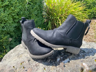Very G Vienna Booties Black