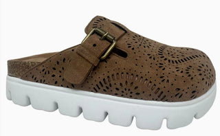 Very G Lulu Clog Tan