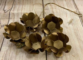 Gold Metal Flower Bundle