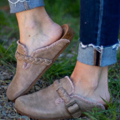 Very G Iris 3 Clogs Beige