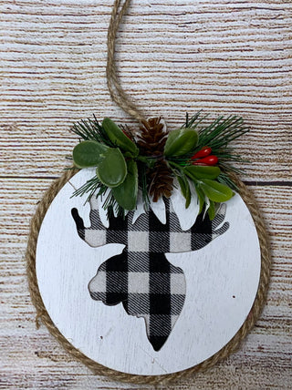 Woodland Ornament w/Cutout
