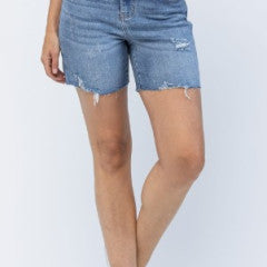 Judy Blue Embroidered Pocket Cutoffs 15102