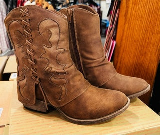 Very G Brillo Boot Tan