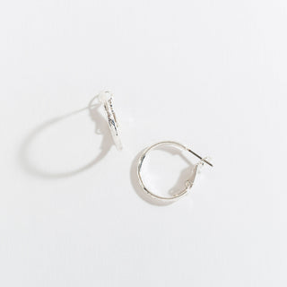 Silver Pattern Hoop Ear Sense