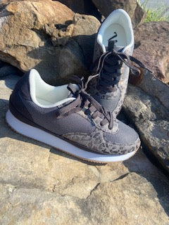 Very G Runner 2 Tennis Shoes Grey