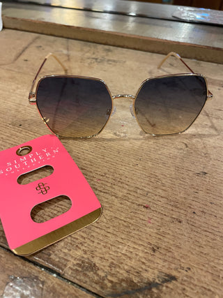 Simply Southern Daisy Sunglasses 9017